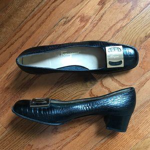 Salvatore Ferragamo boutique flats